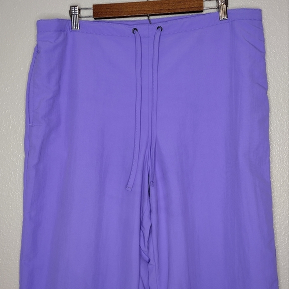 L.L Bean Women's High Rise Wide Leg Cropped Pants - Picture 3 of 13